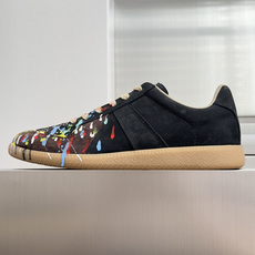 顶级版本:情侣款 MaisonMargiela MM6 马吉拉 情侣款 德训鞋 休闲 运动鞋 原版购入开发 做货 鬼才设 顶级版本:情侣款 MaisonMargiela MM6 马吉拉 情侣款 德训鞋 休闲 运动鞋 原版购入开发 做货 鬼才设
