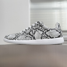 顶级版本:情侣款 MaisonMargiela MM6 马吉拉 情侣款 德训鞋 休闲 运动鞋 原版购入开发 做货 鬼才设 顶级版本:情侣款 MaisonMargiela MM6 马吉拉 情侣款 德训鞋 休闲 运动鞋 原版购入开发 做货 鬼才设