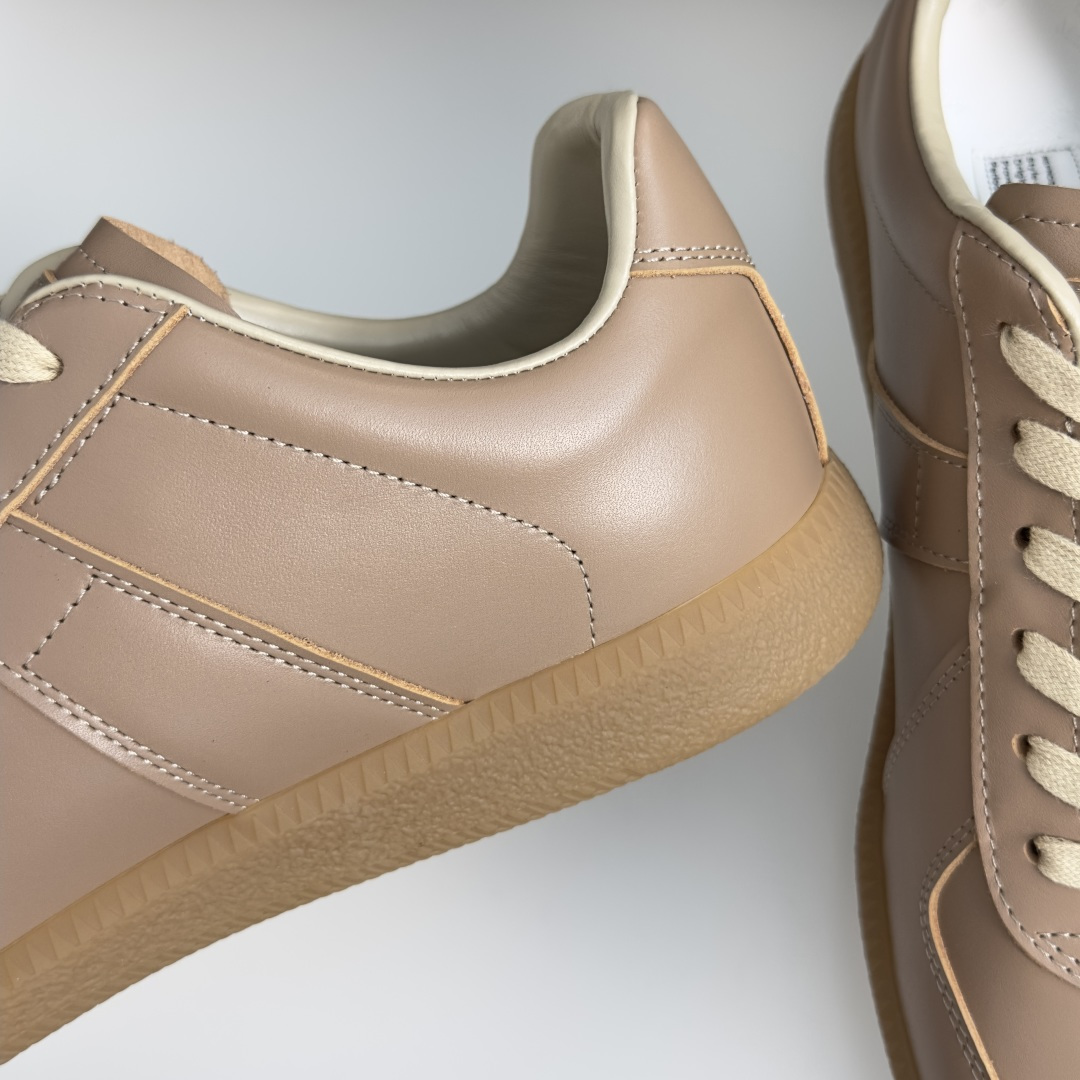 顶级版本：情侣款 MaisonMargiela MM6 马吉拉 情侣款 德训鞋 休闲 运动鞋 原版购入开发 做货 鬼才设