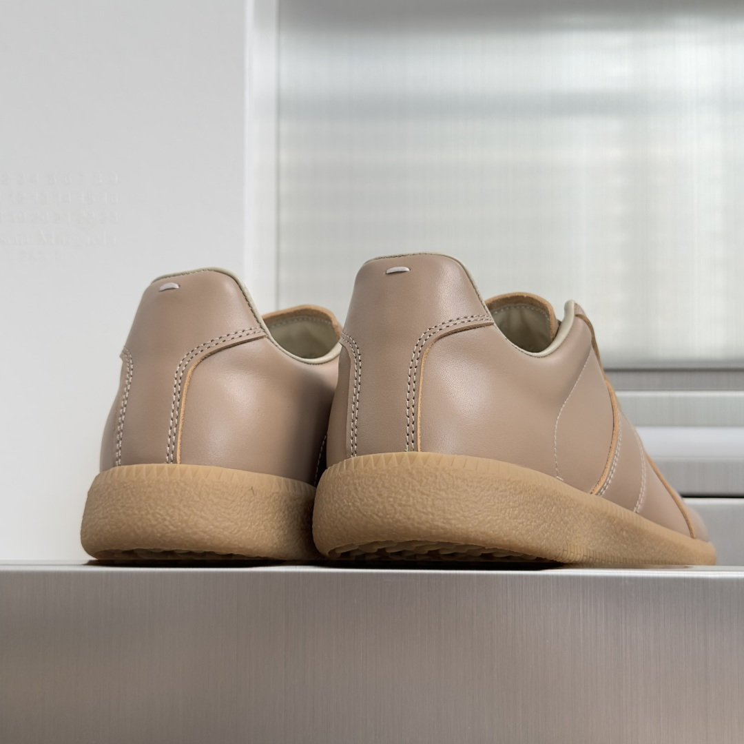 顶级版本：情侣款 MaisonMargiela MM6 马吉拉 情侣款 德训鞋 休闲 运动鞋 原版购入开发 做货 鬼才设