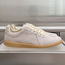 顶级版本:情侣款 MaisonMargiela MM6 马吉拉 情侣款 德训鞋 休闲 运动鞋 原版购入开发 做货 鬼才设 顶级版本:情侣款 MaisonMargiela MM6 马吉拉 情侣款 德训鞋 休闲 运动鞋 原版购入开发 做货 鬼才设