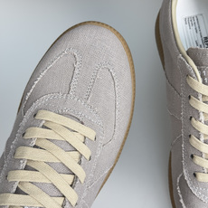 顶级版本:情侣款 MaisonMargiela MM6 马吉拉 情侣款 德训鞋 休闲 运动鞋 原版购入开发 做货 鬼才设 顶级版本:情侣款 MaisonMargiela MM6 马吉拉 情侣款 德训鞋 休闲 运动鞋 原版购入开发 做货 鬼才设