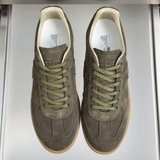 顶级版本:情侣款 MaisonMargiela MM6 马吉拉 情侣款 德训鞋 休闲 运动鞋 原版购入开发 做货 鬼才设 顶级版本:情侣款 MaisonMargiela MM6 马吉拉 情侣款 德训鞋 休闲 运动鞋 原版购入开发 做货 鬼才设