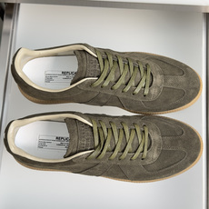 顶级版本:情侣款 MaisonMargiela MM6 马吉拉 情侣款 德训鞋 休闲 运动鞋 原版购入开发 做货 鬼才设 顶级版本:情侣款 MaisonMargiela MM6 马吉拉 情侣款 德训鞋 休闲 运动鞋 原版购入开发 做货 鬼才设