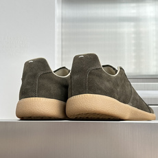 顶级版本:情侣款 MaisonMargiela MM6 马吉拉 情侣款 德训鞋 休闲 运动鞋 原版购入开发 做货 鬼才设 顶级版本:情侣款 MaisonMargiela MM6 马吉拉 情侣款 德训鞋 休闲 运动鞋 原版购入开发 做货 鬼才设