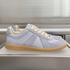 顶级版本:情侣款 MaisonMargiela MM6 马吉拉 情侣款 德训鞋 休闲 运动鞋 原版购入开发 做货 鬼才设 顶级版本:情侣款 MaisonMargiela MM6 马吉拉 情侣款 德训鞋 休闲 运动鞋 原版购入开发 做货 鬼才设