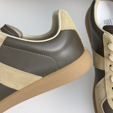 顶级版本:情侣款 MaisonMargiela MM6 马吉拉 情侣款 德训鞋 休闲 运动鞋 原版购入开发 做货 鬼才设 顶级版本:情侣款 MaisonMargiela MM6 马吉拉 情侣款 德训鞋 休闲 运动鞋 原版购入开发 做货 鬼才设