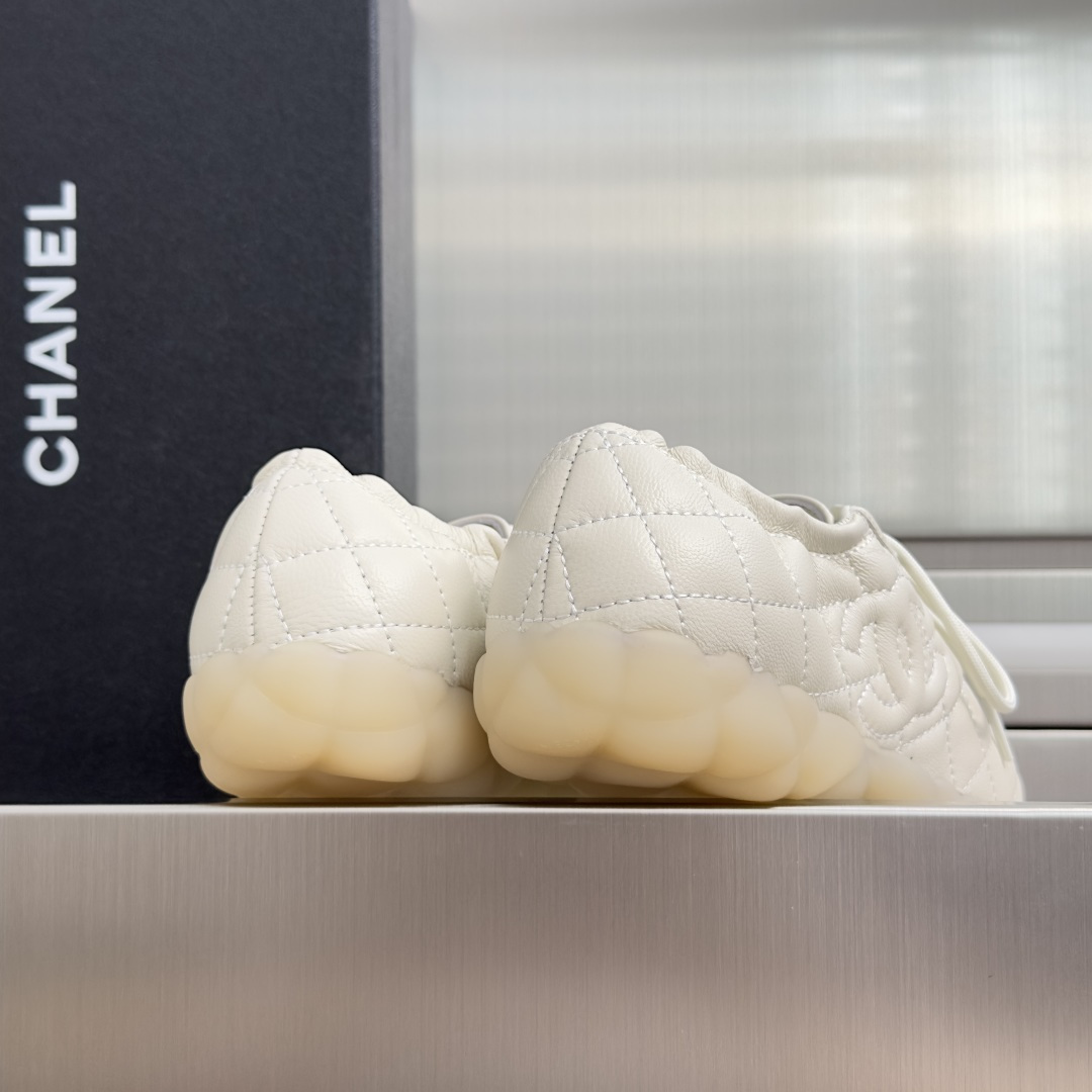 顶级版本:女款 Chanel 香奈儿26B 最新款 菱格纹 复古 厚底 休闲 棒球鞋 运动鞋 原版购入开发 做货 小香 顶级版本:女款 Chanel 香奈儿26B 最新款 菱格纹 复古 厚底 休闲 棒球鞋 运动鞋 原版购入开发 做货 小香