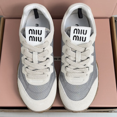 顶级版本:女款 MiuMiu缪缪 最新Tyre系列 网面 休闲 运动鞋 德训鞋 饼干鞋 原版购入开发 做货 这款Tyre 顶级版本:女款 MiuMiu缪缪 最新Tyre系列 网面 休闲 运动鞋 德训鞋 饼干鞋 原版购入开发 做货 这款Tyre