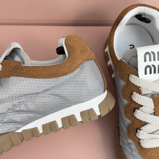 顶级版本:女款 MiuMiu缪缪 最新Tyre系列 网面 休闲 运动鞋 德训鞋 饼干鞋 原版购入开发 做货 这款Tyre 顶级版本:女款 MiuMiu缪缪 最新Tyre系列 网面 休闲 运动鞋 德训鞋 饼干鞋 原版购入开发 做货 这款Tyre