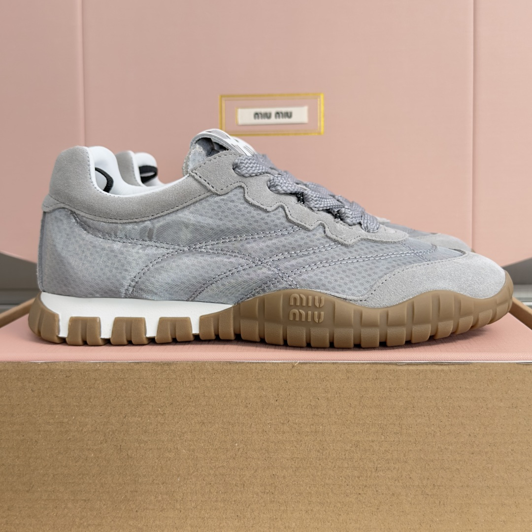 顶级版本：女款 MiuMiu缪缪 最新Tyre系列 网面 休闲 运动鞋 德训鞋 饼干鞋 原版购入开发 做货 这款Tyre