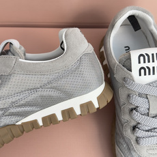 顶级版本:女款 MiuMiu缪缪 最新Tyre系列 网面 休闲 运动鞋 德训鞋 饼干鞋 原版购入开发 做货 这款Tyre 顶级版本:女款 MiuMiu缪缪 最新Tyre系列 网面 休闲 运动鞋 德训鞋 饼干鞋 原版购入开发 做货 这款Tyre