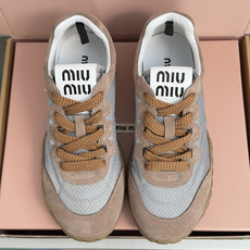 顶级版本:女款 MiuMiu缪缪 最新Tyre系列 网面 休闲 运动鞋 德训鞋 饼干鞋 原版购入开发 做货 这款Tyre 顶级版本:女款 MiuMiu缪缪 最新Tyre系列 网面 休闲 运动鞋 德训鞋 饼干鞋 原版购入开发 做货 这款Tyre