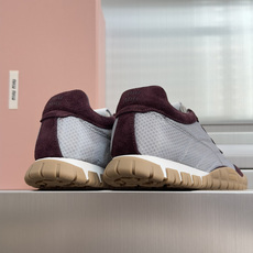 顶级版本:女款 MiuMiu缪缪 最新Tyre系列 网面 休闲 运动鞋 德训鞋 饼干鞋 原版购入开发 做货 这款Tyre 顶级版本:女款 MiuMiu缪缪 最新Tyre系列 网面 休闲 运动鞋 德训鞋 饼干鞋 原版购入开发 做货 这款Tyre