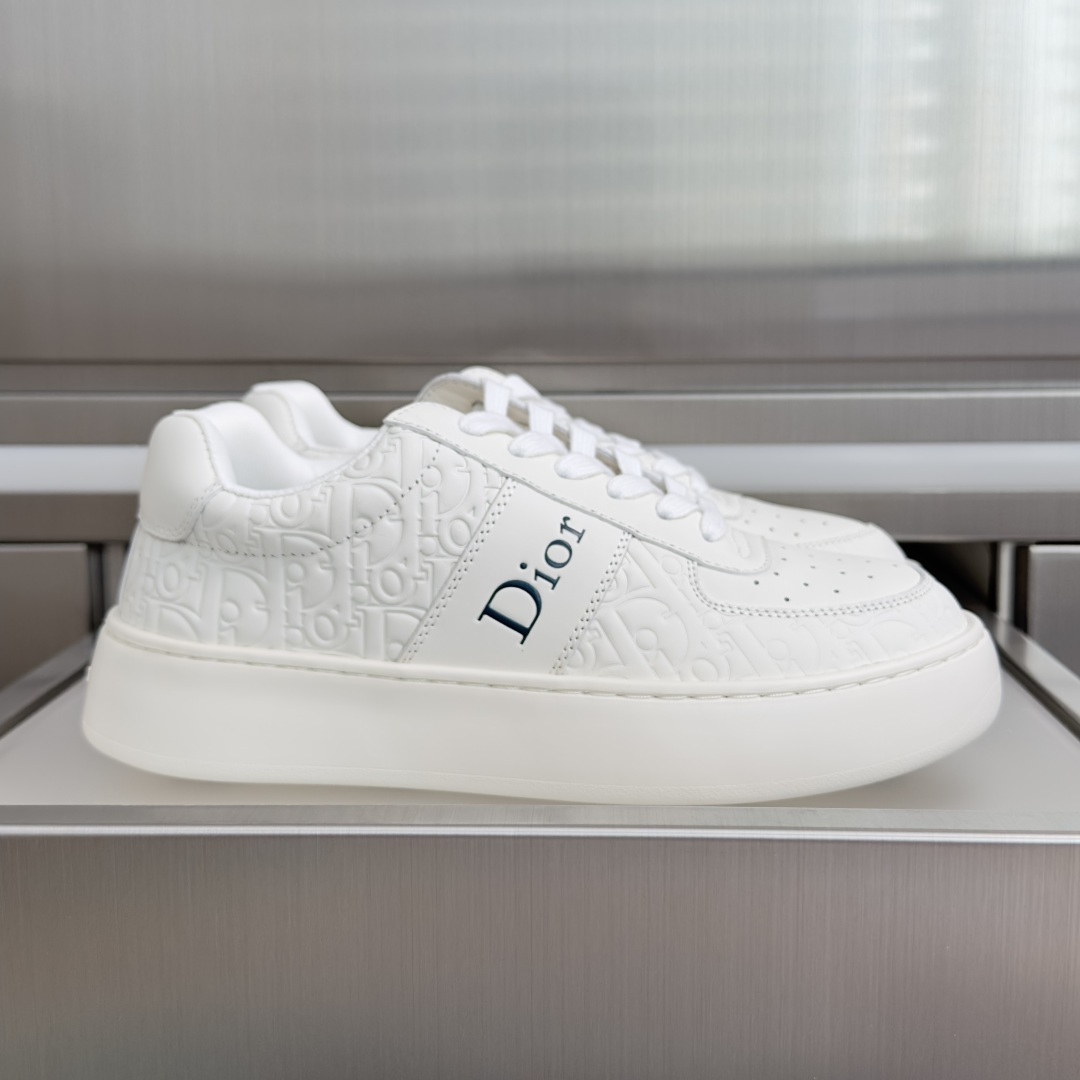 顶级版本：女款 Dior迪奥 Star系列 厚底 小白鞋 休闲 运动鞋  这款 Dior Star 运动鞋重新诠释时尚简