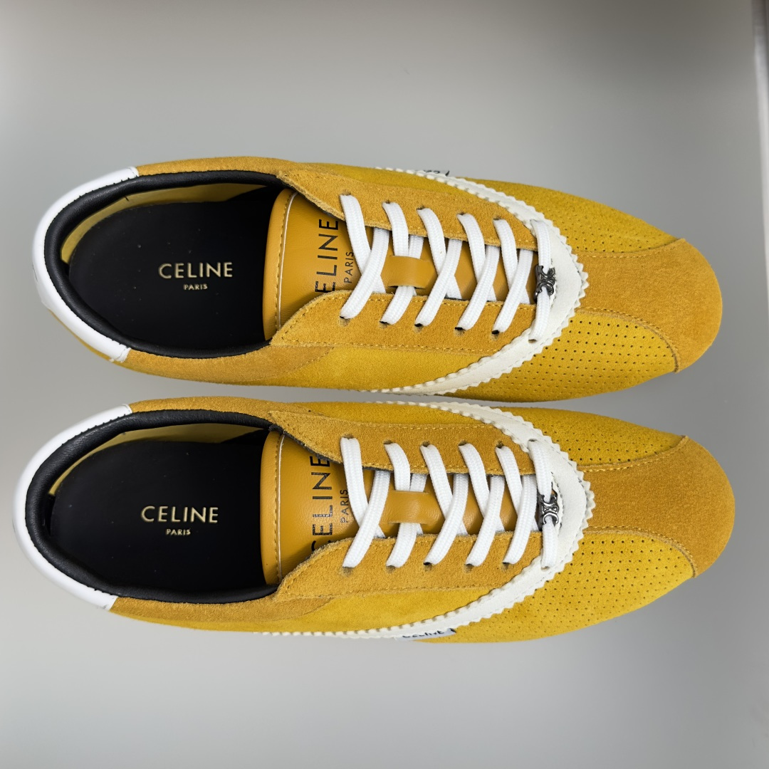 顶级版本:女款 Celine 赛琳 The Flat系列 德训鞋 阿甘鞋 休闲 运动鞋 这是充满街头感的一双鞋子,延 顶级版本:女款 Celine 赛琳 The Flat系列 德训鞋 阿甘鞋 休闲 运动鞋 这是充满街头感的一双鞋子,延