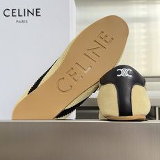 顶级版本:女款 Celine 赛琳 The Flat系列 德训鞋 阿甘鞋 休闲 运动鞋 这是充满街头感的一双鞋子,延 顶级版本:女款 Celine 赛琳 The Flat系列 德训鞋 阿甘鞋 休闲 运动鞋 这是充满街头感的一双鞋子,延