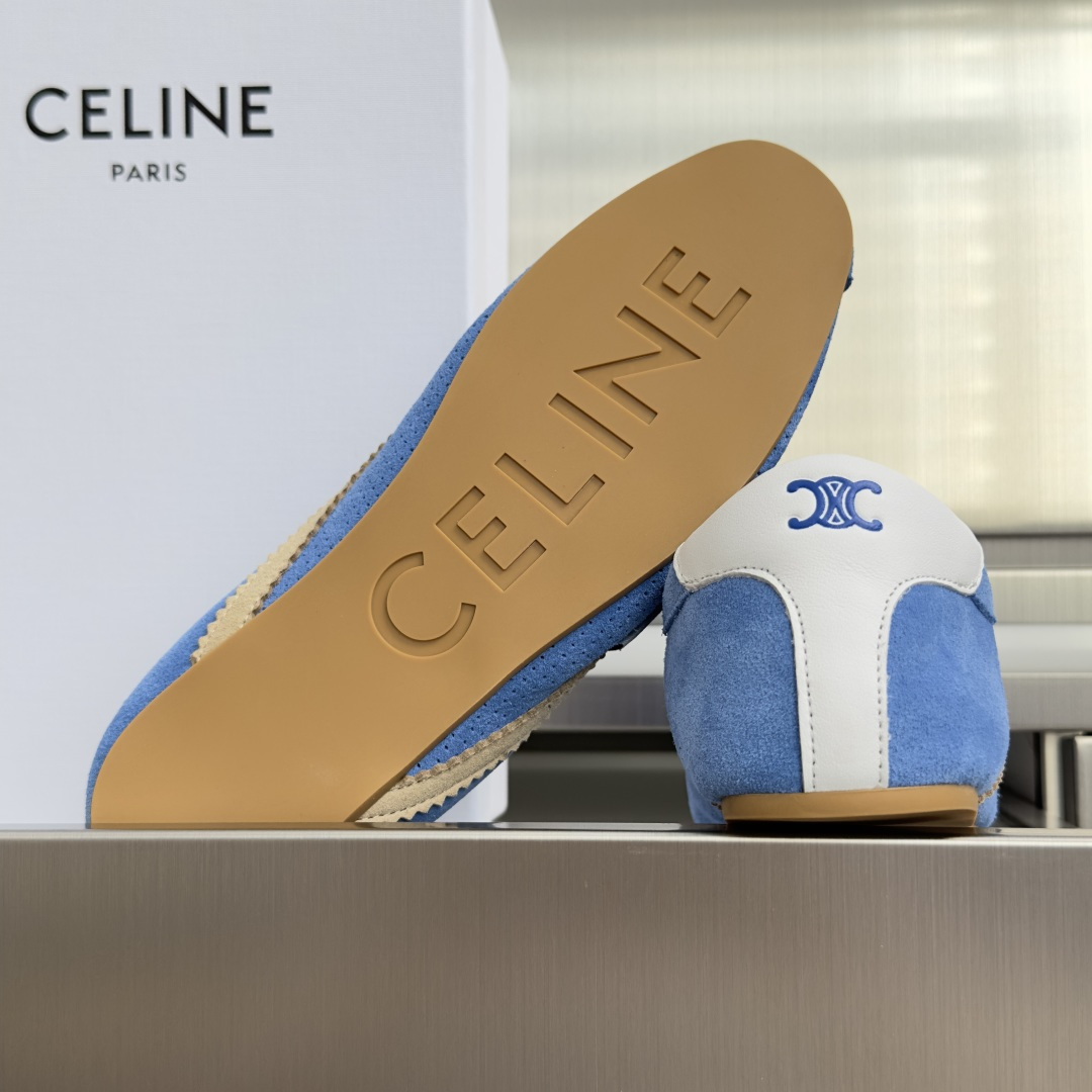 顶级版本：女款 Celine 赛琳 The Flat系列 德训鞋 阿甘鞋 休闲  运动鞋  这是充满街头感的一双鞋子，延