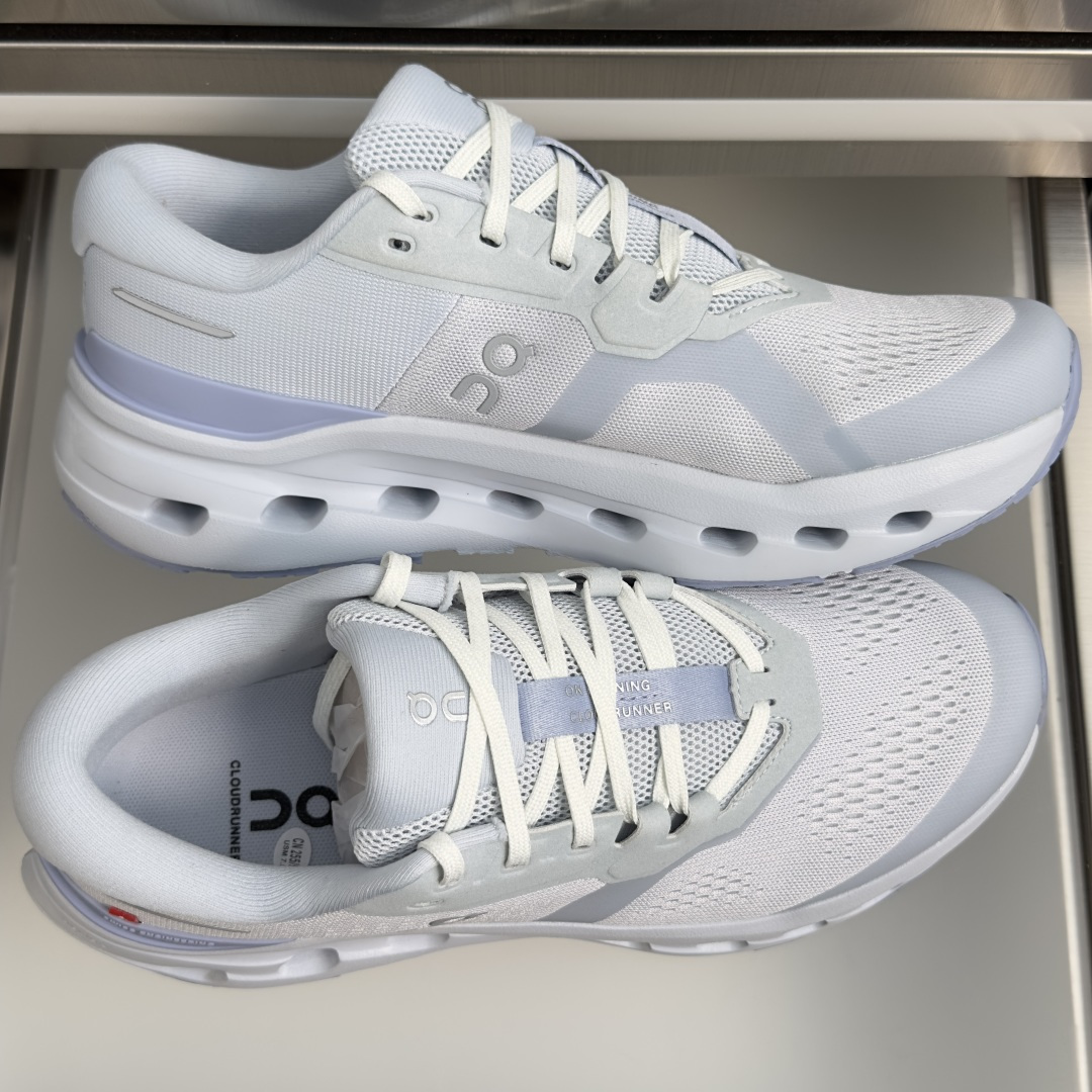 顶级版本：情侣款 On昂跑 Cloudrunner 3系列 厚底 户外 休闲 跑步鞋 运动鞋 训练鞋 Cloudrunn