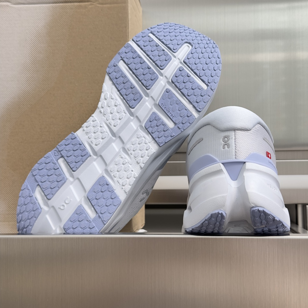 顶级版本：情侣款 On昂跑 Cloudrunner 3系列 厚底 户外 休闲 跑步鞋 运动鞋 训练鞋 Cloudrunn