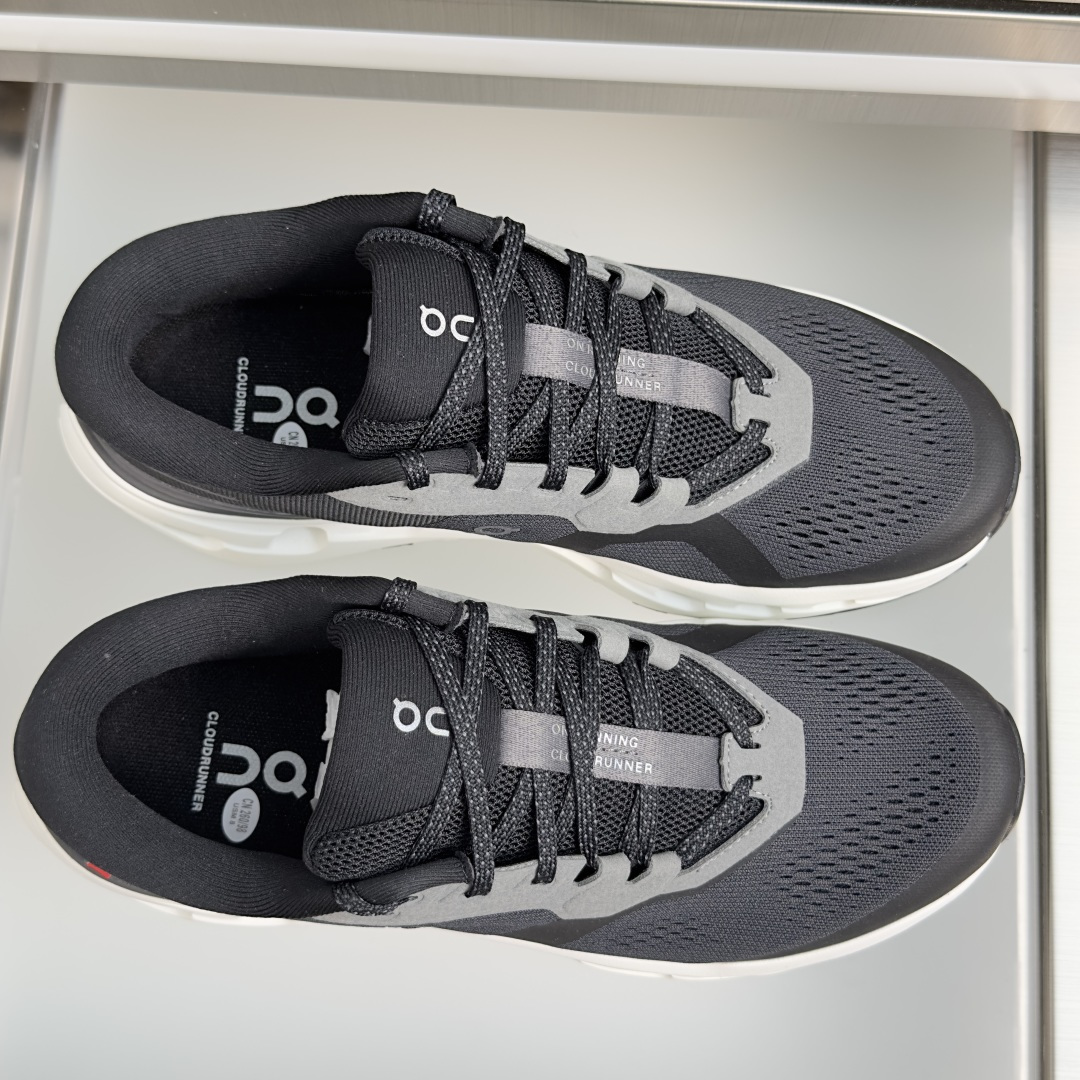 顶级版本：情侣款 On昂跑 Cloudrunner 3系列 厚底 户外 休闲 跑步鞋 运动鞋 训练鞋 Cloudrunn