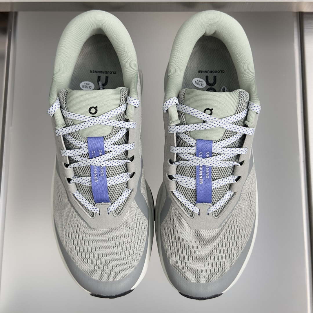 顶级版本:男款 On昂跑 Cloudrunner 3系列 厚底 户外 休闲 跑步鞋 运动鞋 训练鞋 Cloudrunne 顶级版本:男款 On昂跑 Cloudrunner 3系列 厚底 户外 休闲 跑步鞋 运动鞋 训练鞋 Cloudrunne