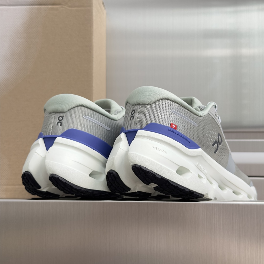 顶级版本:男款 On昂跑 Cloudrunner 3系列 厚底 户外 休闲 跑步鞋 运动鞋 训练鞋 Cloudrunne 顶级版本:男款 On昂跑 Cloudrunner 3系列 厚底 户外 休闲 跑步鞋 运动鞋 训练鞋 Cloudrunne