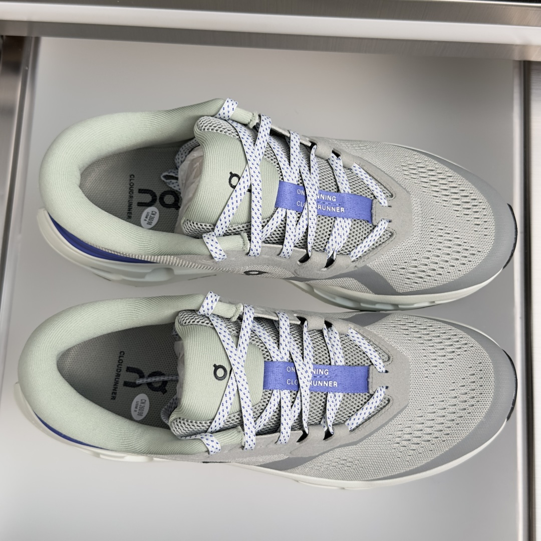 顶级版本:男款 On昂跑 Cloudrunner 3系列 厚底 户外 休闲 跑步鞋 运动鞋 训练鞋 Cloudrunne 顶级版本:男款 On昂跑 Cloudrunner 3系列 厚底 户外 休闲 跑步鞋 运动鞋 训练鞋 Cloudrunne