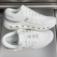 顶级版本:情侣款 On昂跑 Cloudrunner 3系列 厚底 户外 休闲 跑步鞋 运动鞋 训练鞋 Cloudrunn 顶级版本:情侣款 On昂跑 Cloudrunner 3系列 厚底 户外 休闲 跑步鞋 运动鞋 训练鞋 Cloudrunn