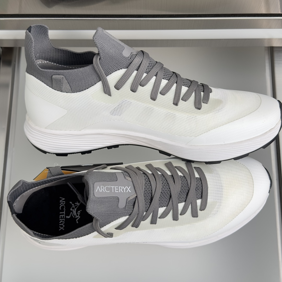 顶级版本：情侣款 ARC'TERYX 始祖鸟 NORVAN SL3 情侣款 超轻 越野跑鞋 休闲 运动鞋 超轻越野跑鞋，