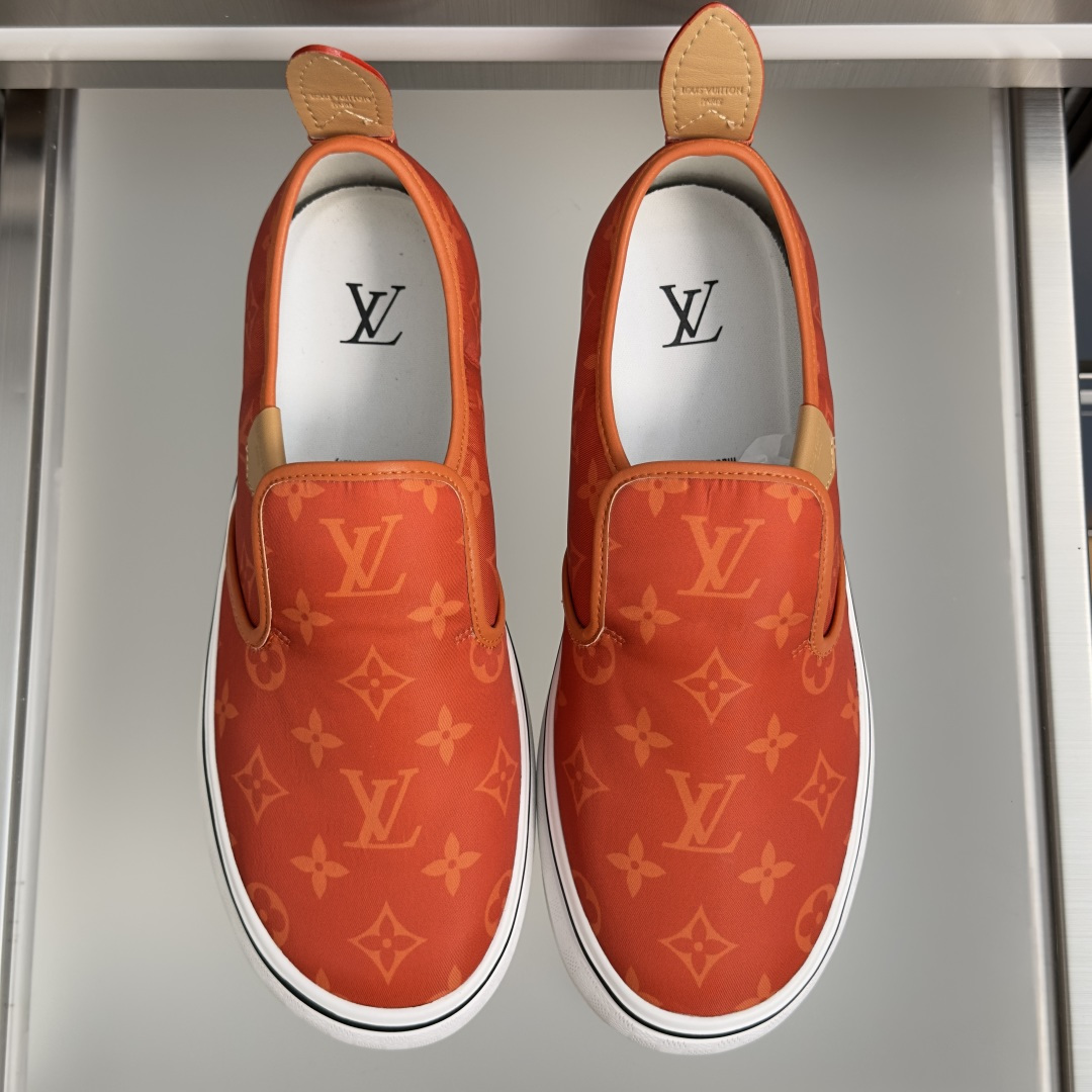 顶级版本:男款 LV 路易威登 27ss菲董联名Combi系列 厚底 休闲 运动鞋 乐福鞋 板鞋 路易威登推出的全新20 顶级版本:男款 LV 路易威登 27ss菲董联名Combi系列 厚底 休闲 运动鞋 乐福鞋 板鞋 路易威登推出的全新20