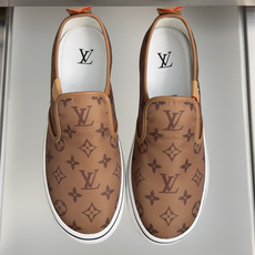 顶级版本:男款 LV 路易威登 27ss菲董联名Combi系列 厚底 休闲 运动鞋 乐福鞋 板鞋 路易威登推出的全新20 顶级版本:男款 LV 路易威登 27ss菲董联名Combi系列 厚底 休闲 运动鞋 乐福鞋 板鞋 路易威登推出的全新20