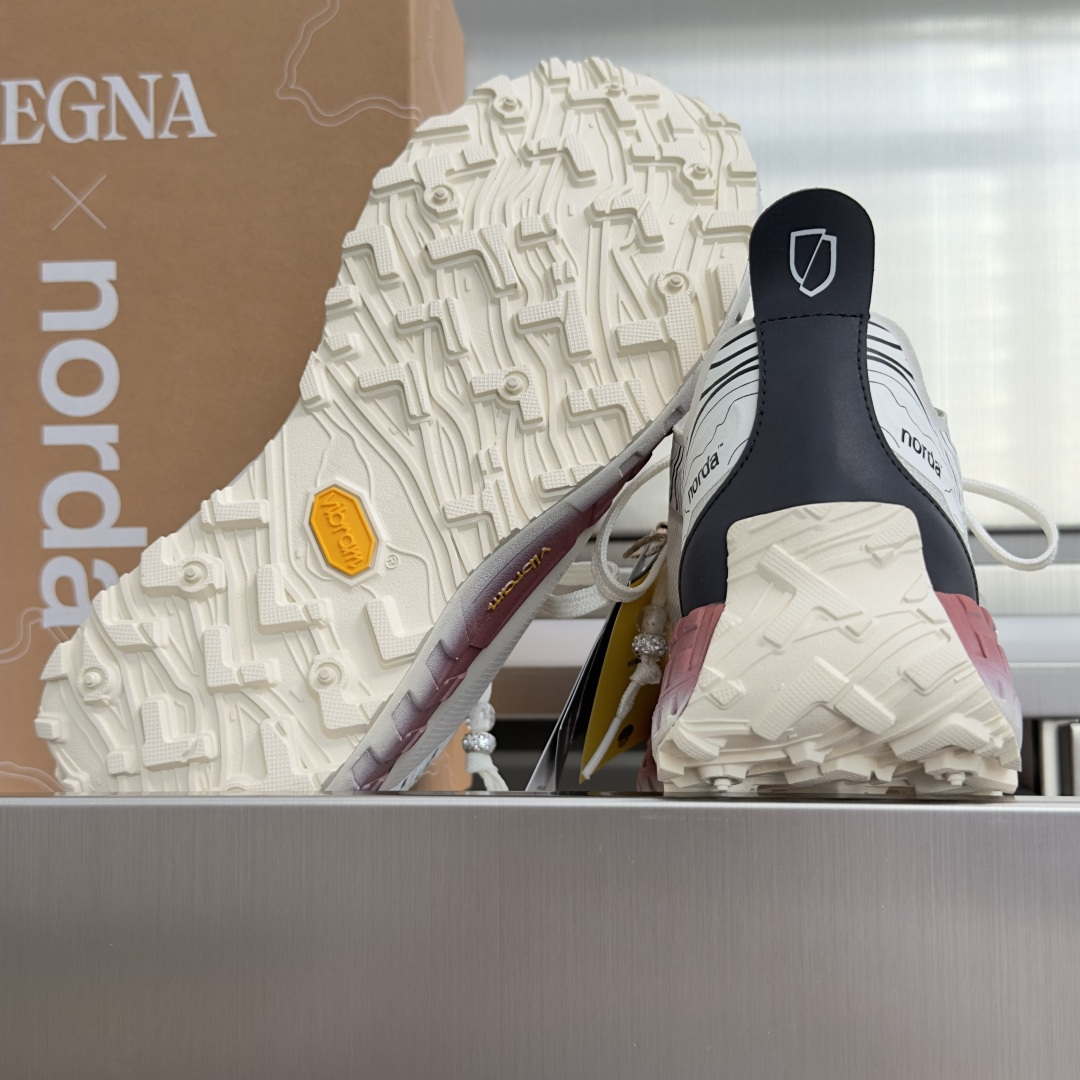 顶级版本:情侣款 ZEGNA x norda™杰尼亚 联名款 户外 越野 跑步鞋 休闲 运动鞋 杰尼亚 x norda 顶级版本:情侣款 ZEGNA x norda™杰尼亚 联名款 户外 越野 跑步鞋 休闲 运动鞋 杰尼亚 x norda