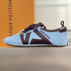 顶级版本:女款 LV路易威登 L家 驴牌 最新Sneakerina系列 黑白 熊猫配色 玛丽珍 芭蕾运动鞋 德训鞋 休 顶级版本:女款 LV路易威登 L家 驴牌 最新Sneakerina系列 黑白 熊猫配色 玛丽珍 芭蕾运动鞋 德训鞋 休