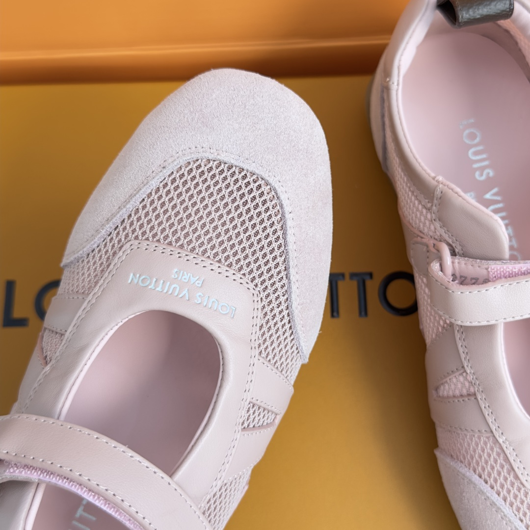 顶级版本：女款 LV路易威登 L家 驴牌 最新Sneakerina系列 黑白 熊猫配色  玛丽珍 芭蕾运动鞋 德训鞋 休