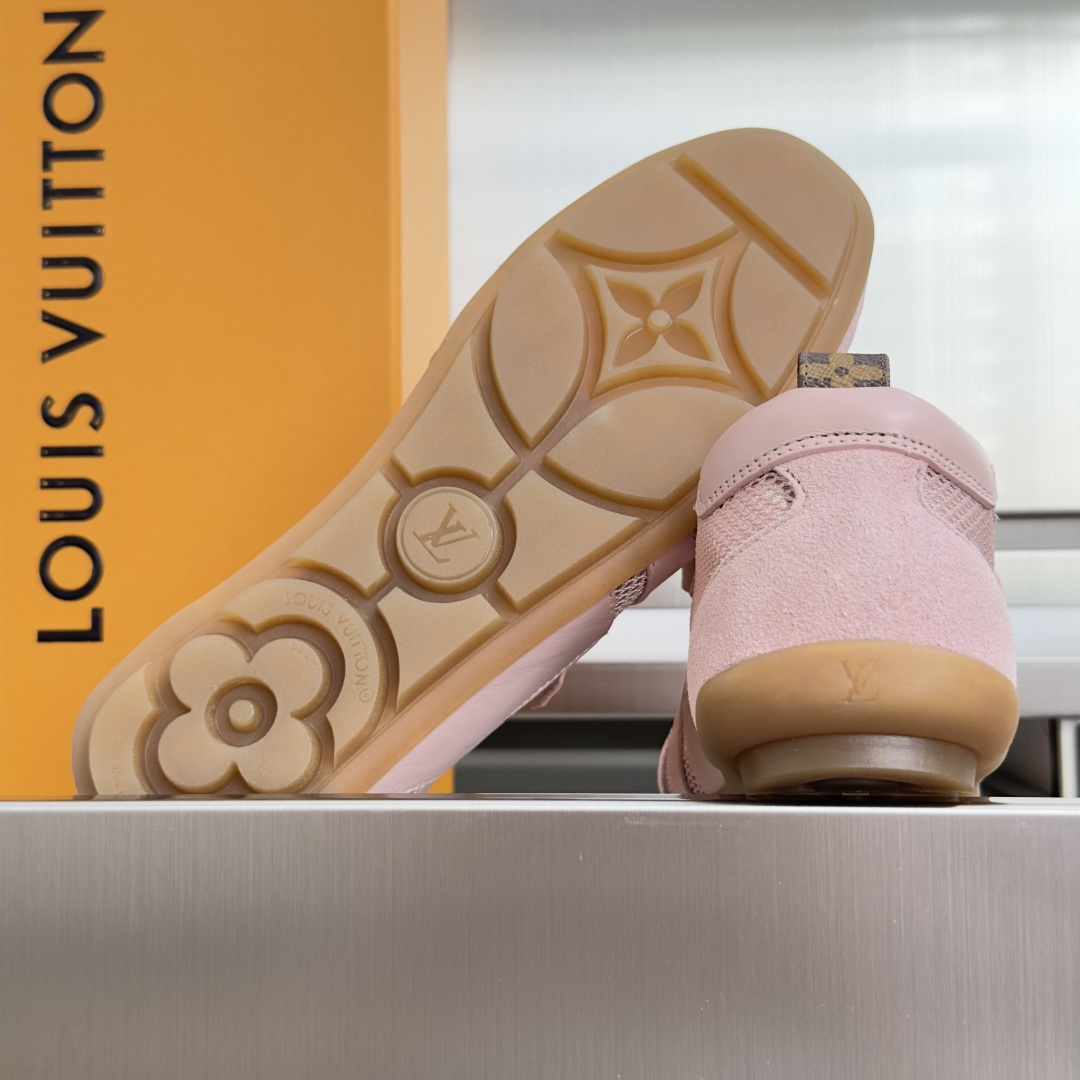 顶级版本：女款 LV路易威登 L家 驴牌 最新Sneakerina系列 黑白 熊猫配色  玛丽珍 芭蕾运动鞋 德训鞋 休