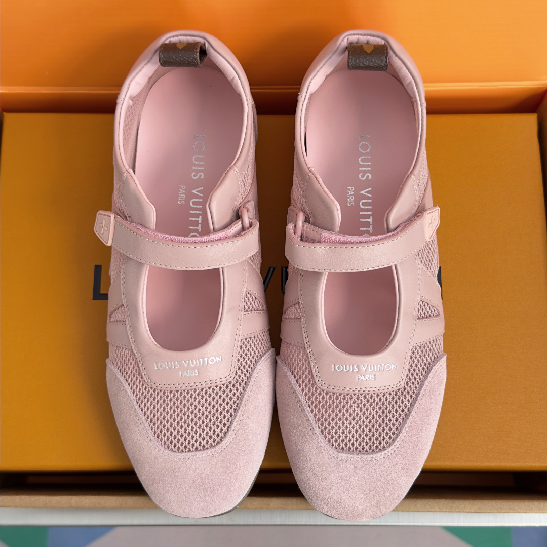 顶级版本：女款 LV路易威登 L家 驴牌 最新Sneakerina系列 黑白 熊猫配色  玛丽珍 芭蕾运动鞋 德训鞋 休