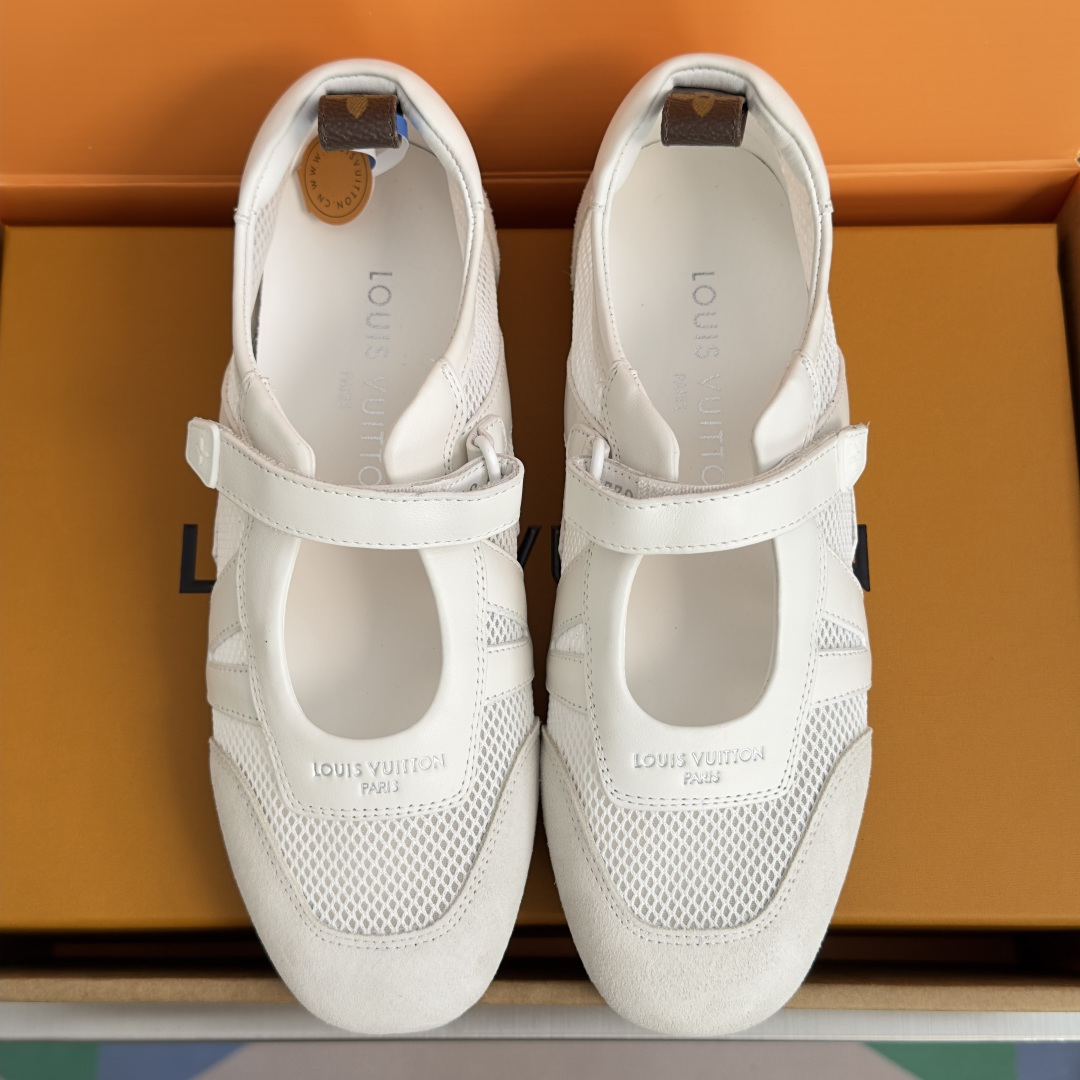 顶级版本：女款 LV路易威登 L家 驴牌 最新Sneakerina系列 黑白 熊猫配色  玛丽珍 芭蕾运动鞋 德训鞋 休