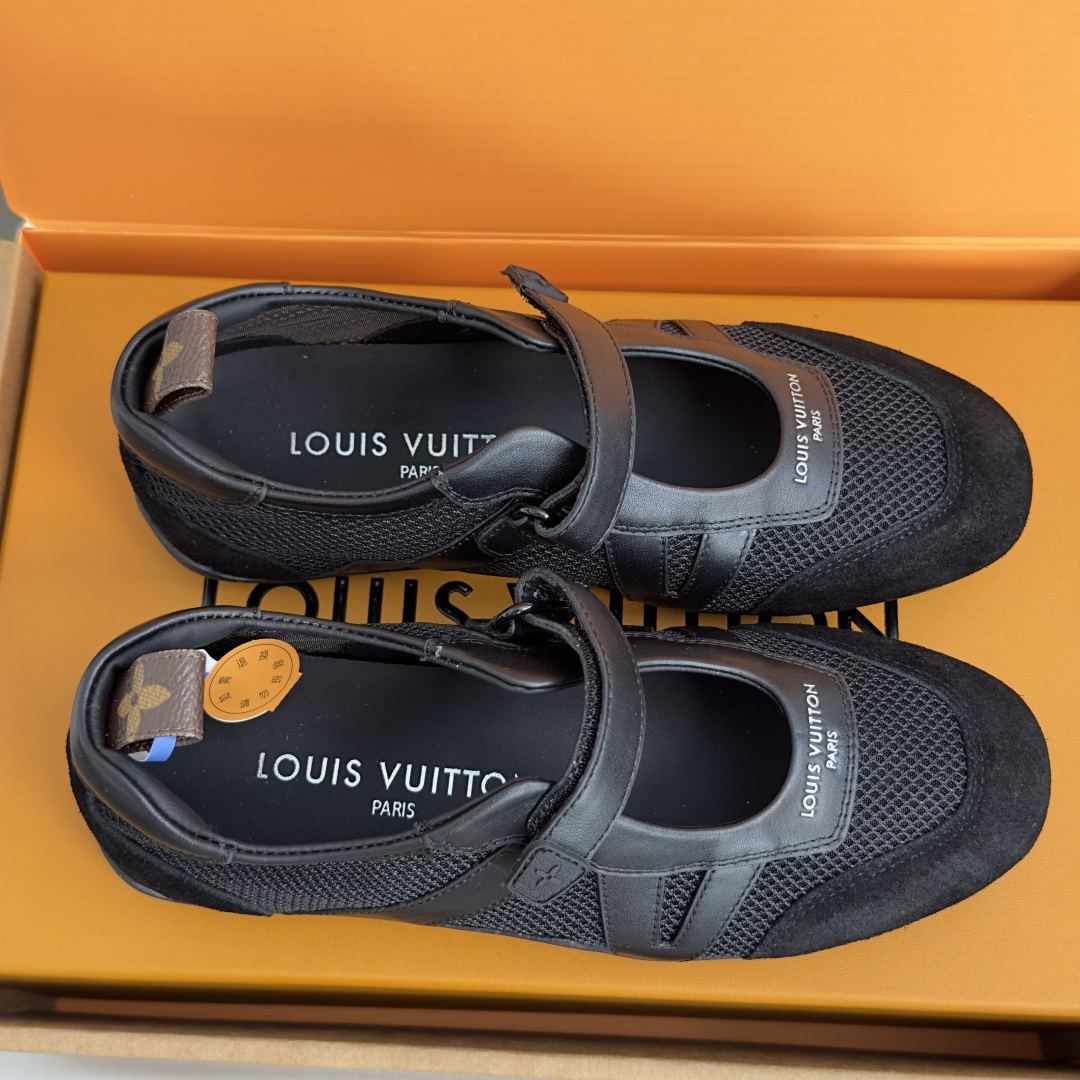 顶级版本：女款 LV路易威登 L家 驴牌 最新Sneakerina系列 黑白 熊猫配色  玛丽珍 芭蕾运动鞋 德训鞋 休