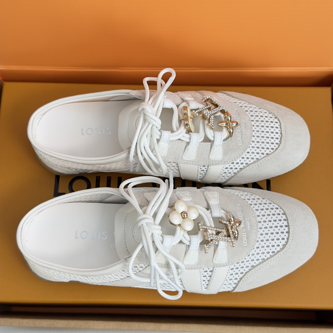 顶级版本：女款 LV路易威登 L家 驴牌 最新Sneakerina系列 黑白 熊猫配色  玛丽珍 芭蕾运动鞋 德训鞋 休