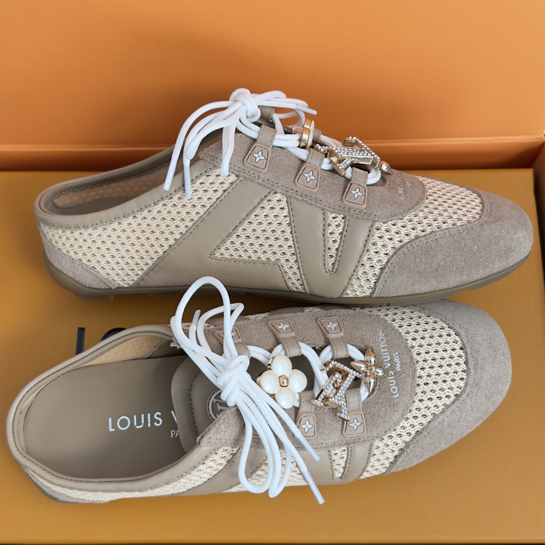 顶级版本：女款 LV路易威登 L家 驴牌 最新Sneakerina系列 黑白 熊猫配色  玛丽珍 芭蕾运动鞋 德训鞋 休