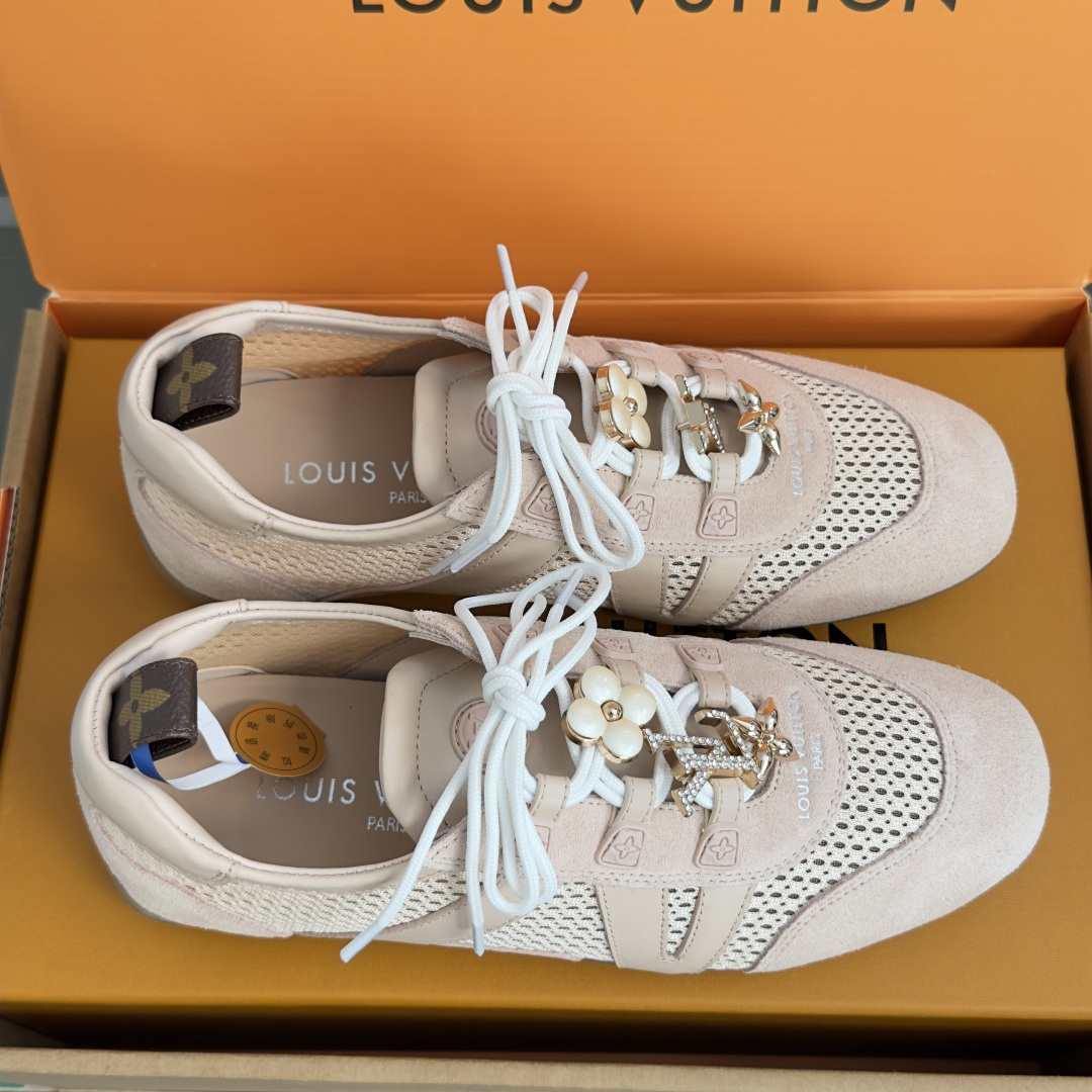 顶级版本：女款 LV路易威登 L家 驴牌 最新Sneakerina系列 黑白 熊猫配色  玛丽珍 芭蕾运动鞋 德训鞋 休