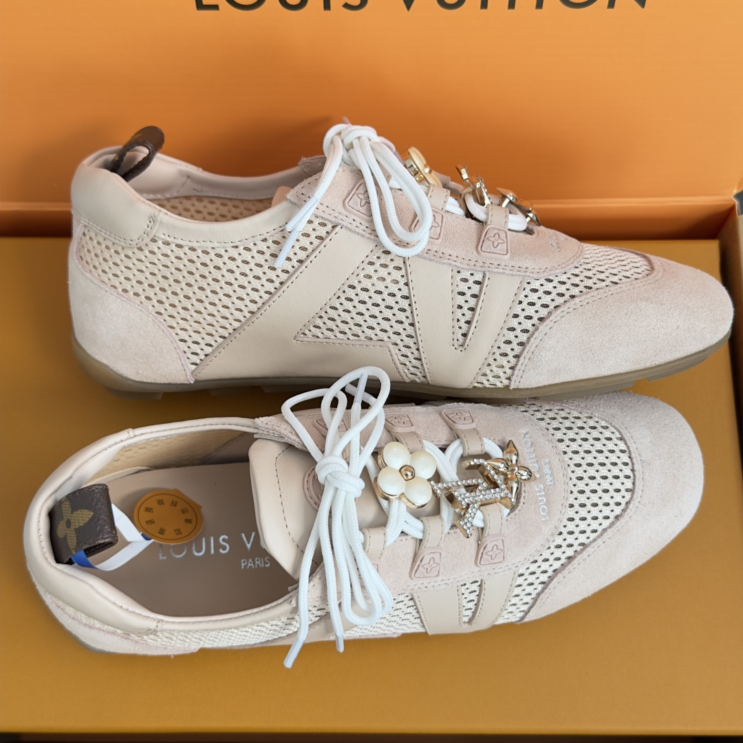 顶级版本：女款 LV路易威登 L家 驴牌 最新Sneakerina系列 黑白 熊猫配色  玛丽珍 芭蕾运动鞋 德训鞋 休