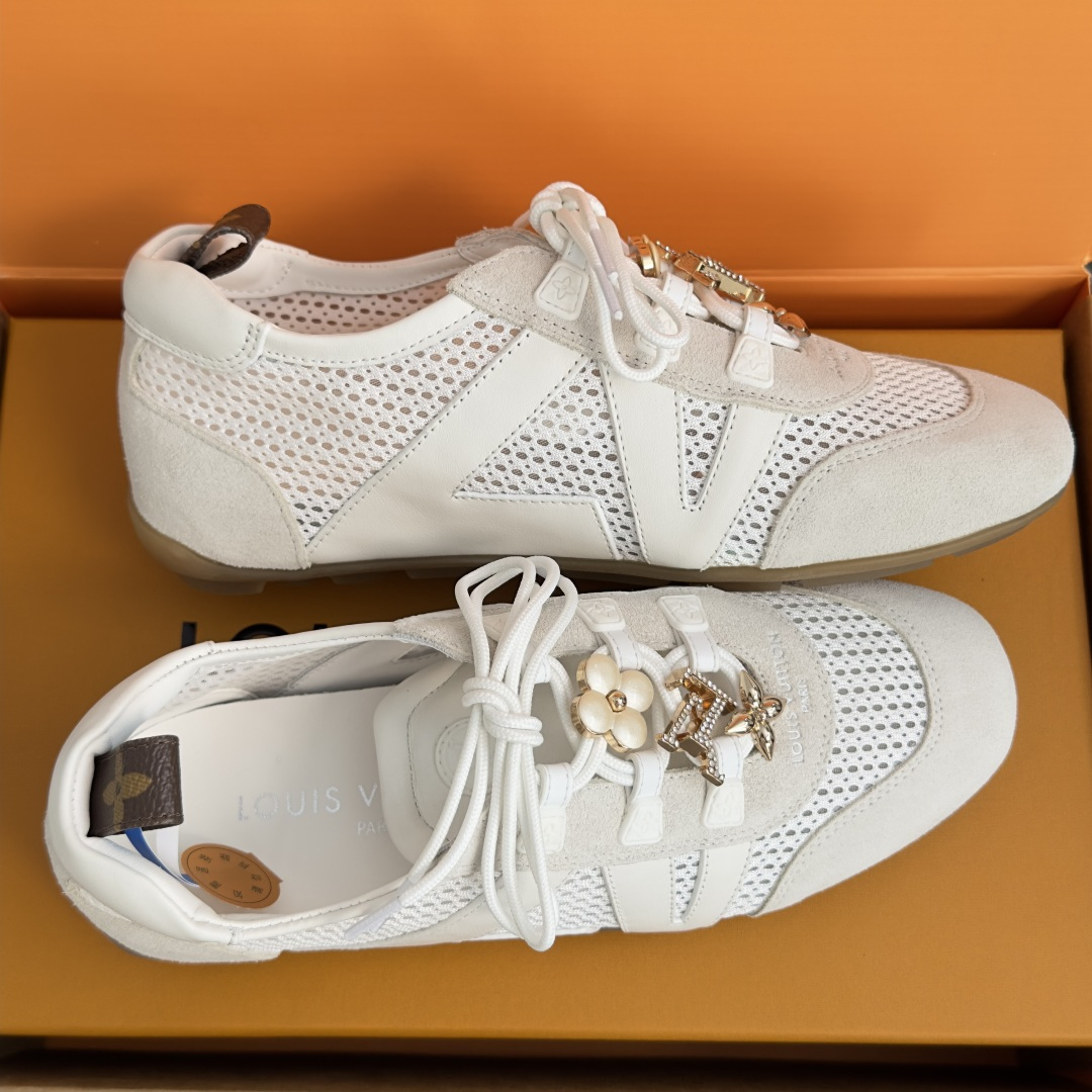 顶级版本：女款 LV路易威登 L家 驴牌 最新Sneakerina系列 黑白 熊猫配色  玛丽珍 芭蕾运动鞋 德训鞋 休