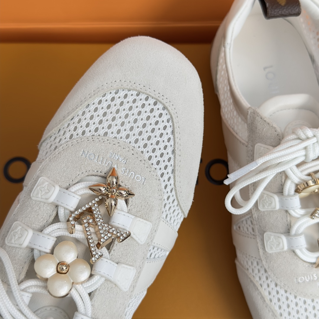 顶级版本：女款 LV路易威登 L家 驴牌 最新Sneakerina系列 黑白 熊猫配色  玛丽珍 芭蕾运动鞋 德训鞋 休