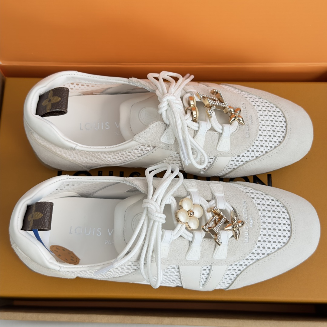 顶级版本：女款 LV路易威登 L家 驴牌 最新Sneakerina系列 黑白 熊猫配色  玛丽珍 芭蕾运动鞋 德训鞋 休