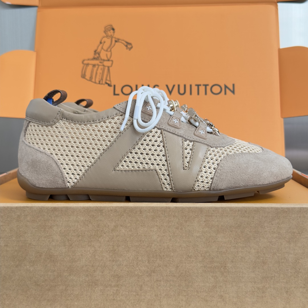 顶级版本：女款 LV路易威登 L家 驴牌 最新Sneakerina系列 黑白 熊猫配色  玛丽珍 芭蕾运动鞋 德训鞋 休