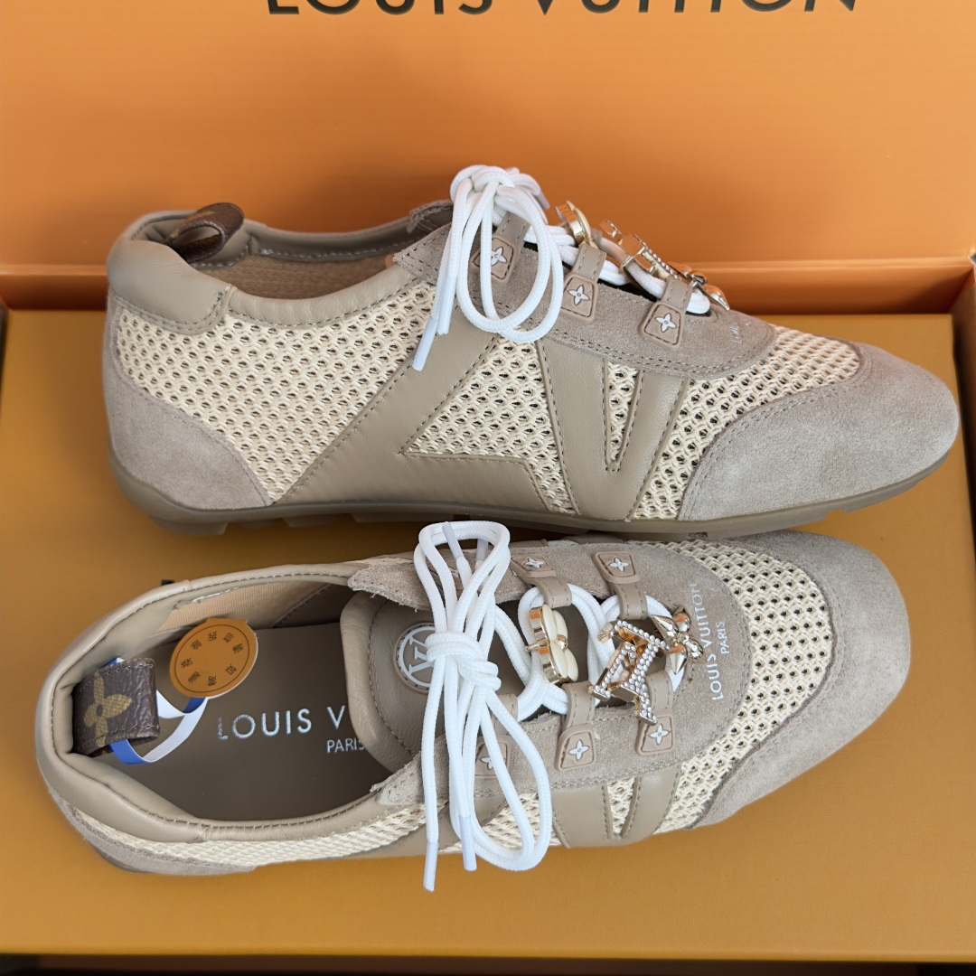 顶级版本：女款 LV路易威登 L家 驴牌 最新Sneakerina系列 黑白 熊猫配色  玛丽珍 芭蕾运动鞋 德训鞋 休