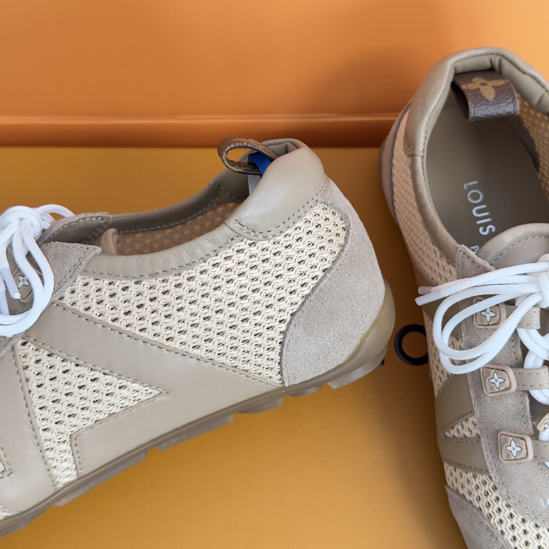 顶级版本：女款 LV路易威登 L家 驴牌 最新Sneakerina系列 黑白 熊猫配色  玛丽珍 芭蕾运动鞋 德训鞋 休