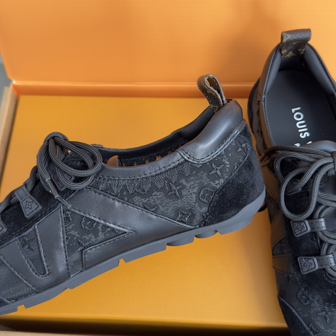 顶级版本：女款 LV路易威登 L家 驴牌 最新Sneakerina系列 黑白 熊猫配色  玛丽珍 芭蕾运动鞋 德训鞋 休